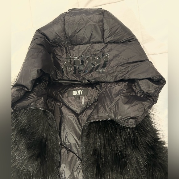 DKNY
Faux Fur Hooded Puffer Vest - Picture 3 of 6